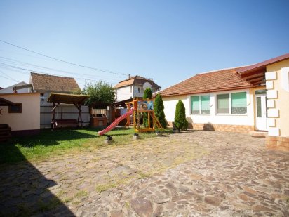 Здається комфортний котедж в курортному м.Берегове , Вільно з 12-18.07 Берегово