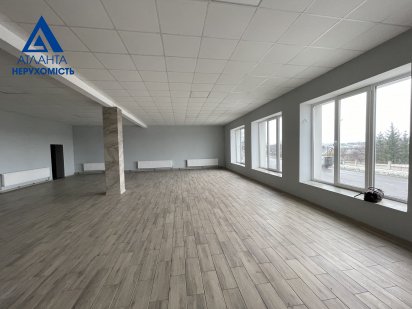 Оренда фасадного приміщення в с. Забороль