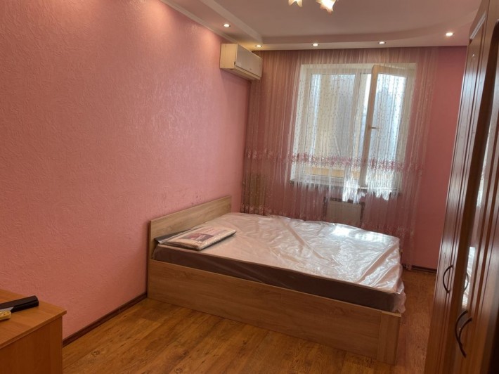 Долгосрочная аренда двухкомнатной квартиры в Черноморске. - фото 1