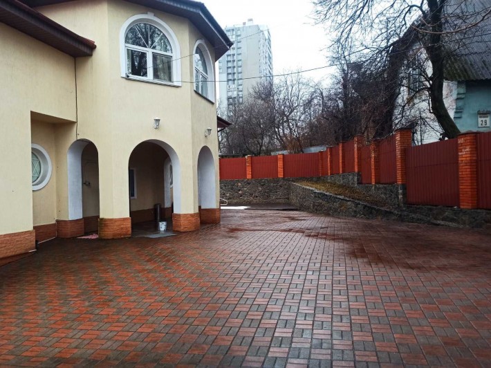 Оренда будинку 550 кв.м. в центрі міста Києва - фото 1