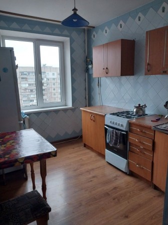 Кімната на підселення для дівчини БЕЗ ХАЗЯЙКИ  на Київській - фото 1