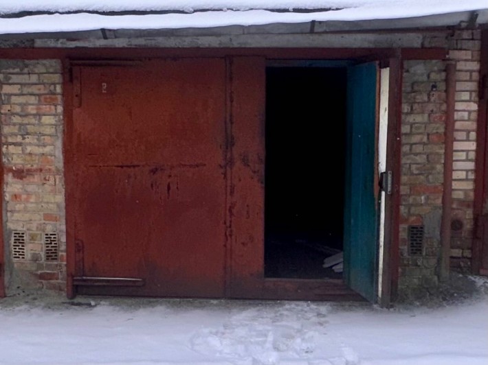 Продажа гаража 32.5 кВ.м. на Уссурийском переулке 3А. - фото 1
