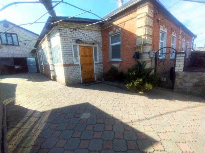 Продам цегляний добротний будинок в Дергачах - фото 1