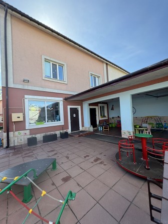 Продаж будинку з дитячим садочком у Вишневому, поряд Крюківщина - фото 1
