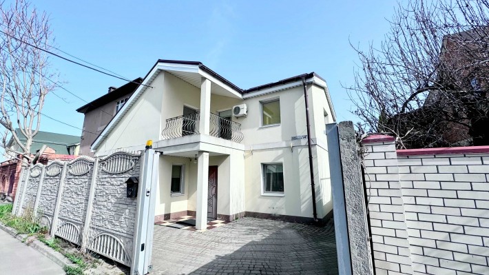 Продаётся дом в престижном районе, рядом с проспектом Гагарина - фото 1