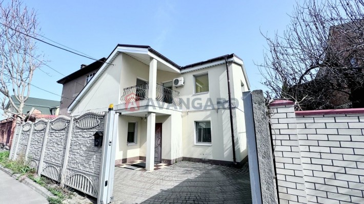 Продается дом в престижном районе, рядом с проспектом Гагарина - фото 1