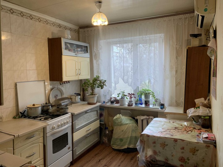 Продам двух комнатную квартиру в центре г. Черноморск! - фото 1