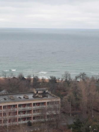 Продам свою 3к квартиру с видом на море  г. Черноморск - фото 1