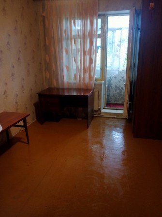 Продається 2 кімнатна квартира в с.м.т. Калинівка. Ценр. 41 тис..у.о. - фото 1