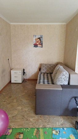Приднепровск, 1- комнатная с ремонтом - фото 1