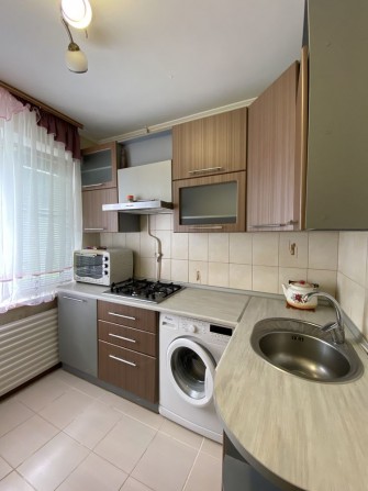 Продам отличную 2х комнатную квартиру с ремонтом в р-не Рокоссовского. - фото 1