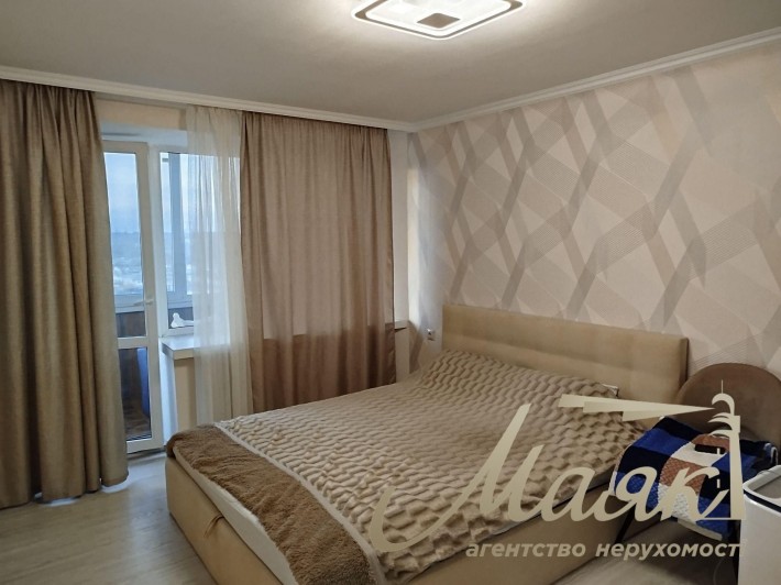 Продаж трикімнатної квартири, в Шевченківському районі - фото 1