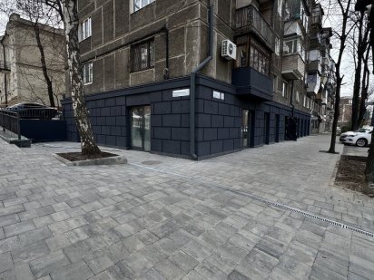 Оренда приміщення в центрі міста (Гоголя 19) червона лінія з окремим входом. Днепр