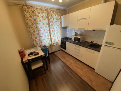 Здам 1к.кв. р-н 12 квартал / Мебля та техніка