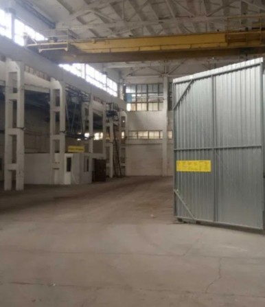 Помещение 1250 м с кран-балкой под склад, производство в Одессе. - фото 1