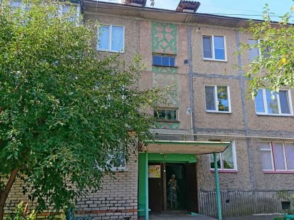 Продається 2-х кімнатна квартира на на Залізничному селищі по вул. Карбишева(Люльки). Белая Церковь