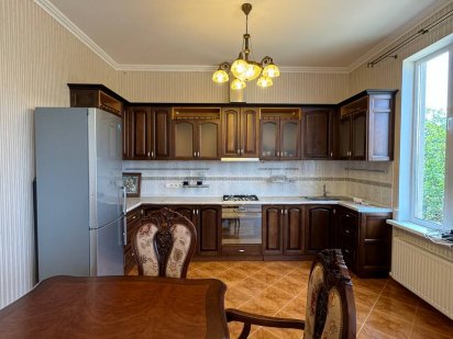 Продам новий будинок з підвалом Таїрова в Одеса Одеса