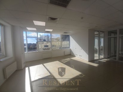 Офіс в центрі міста (Глінкі 1) Оренду офісу рівень класу "А". Днепр