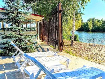 Будинок подобово з власним пляжем Осокорки