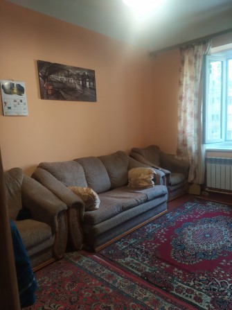 Продам комнату М Малышева в  мини гостинке .кв.70 КВ.м  33 проц.собст. - фото 1