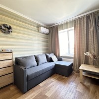 Власник 1к студія з ремонтом Харків перший поверх Харків