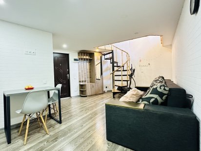 Дворівнева квартира від власника на 4 особи Харків