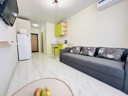 Свою небольшую студию с ремонтом для 2 человек р-н 15 больницы Харків