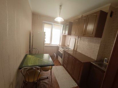 Продам двухкомнатную квартиру в Корабельном (р-н 1 школы)