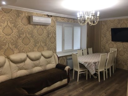 Здається квартира навпроти термальних басейнів! Берегово