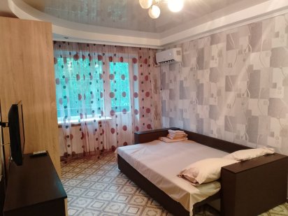 Посуточно, почасово, квартира однокомнатная Каменское