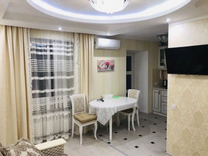 Сдам СВОЮ ВИП квартиру,6 мест!Море-5 минут! Черноморск