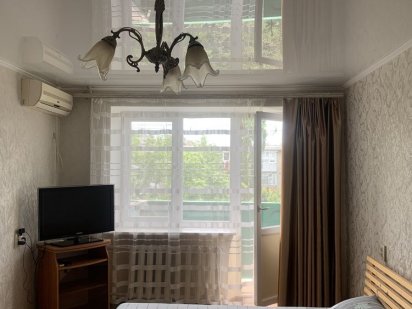 Здам свою 1-у квартиру на Парковій в Чорноморську. Подобово. Чорноморськ