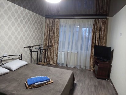 Сегодня свободна.квартиры посуточно,почасово.(вода круглосуточно)