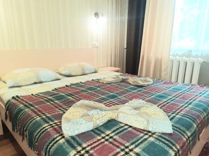 Зняти готель подобово Нежин