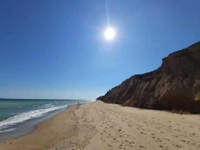 Міні-готель (здам подобово/посуточн)  - спуск на пляж. Вільно з 30.08 Чорноморськ