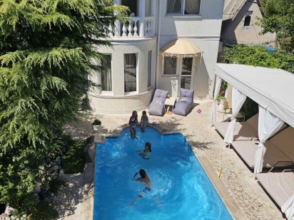 Номера  у моря,  апартаменты  , семейный клуб-отель Чорноморськ