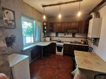 Біля курорту, сан. Березовий гай 100метрів