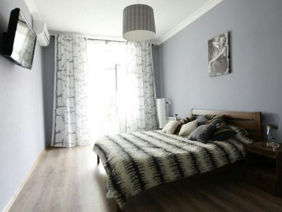 Звоните, есть свободные варианты, посуточно квартира