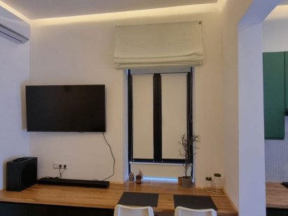 Нова квартира . Подобова оренда .1 хв від парку Умань