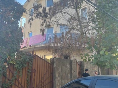 Сдается у моря посуточно свободен дом с бассейном во дворе Одеса