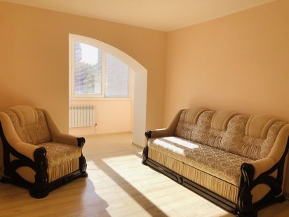 Квартира подобово Найдешевша  велика 2 кім.р-н "Метро","Велес Івано-Франківськ