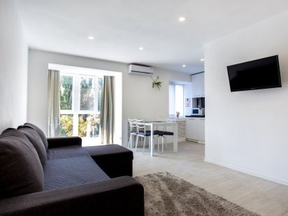 Двухкомнатная квартира в центре,на Ушакова,/район Жд.вокзала Херсон