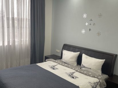 Новобудова  біля парку Т. Шевченка, Обласна лікарня, Медгарден, Лісод. Черновцы