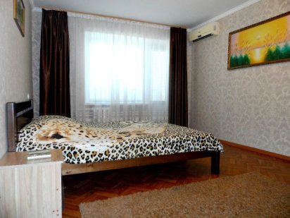 Центр, вул. Соборна 1 к/квартира подобово (Сотка) Миколаїв