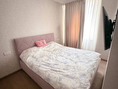 квартира ЛЮКС -подобово/Центр /ТЦ Украіна/ укрытие в доме