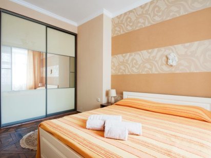 Подобово апартаментина Площі Ринок ( погодинно потижнево,помісячно) Львов