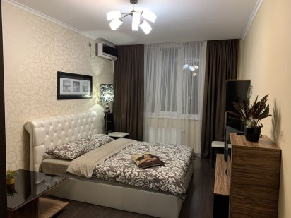 1-кімнатна квартира на 18 поверсі Позняки, Урлівська, біля River Mall Київ