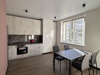 Сучасна квартира подобово післ ремонту на Чорновола, Авалон. Львов