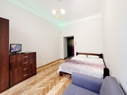 Подобово Городоцька, 88, Вокзал, центр, вул. Шевченка., клін. Грищенка Львов