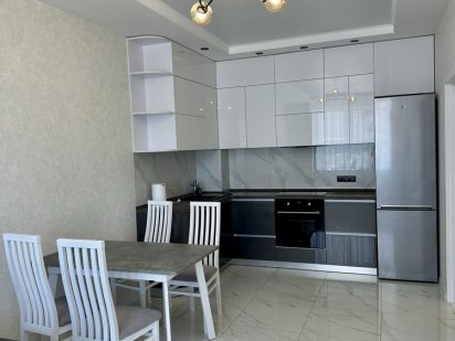 Своя квартира . Вул . Каманіна 16 а/6 - 45 Жемчужина . Одеса